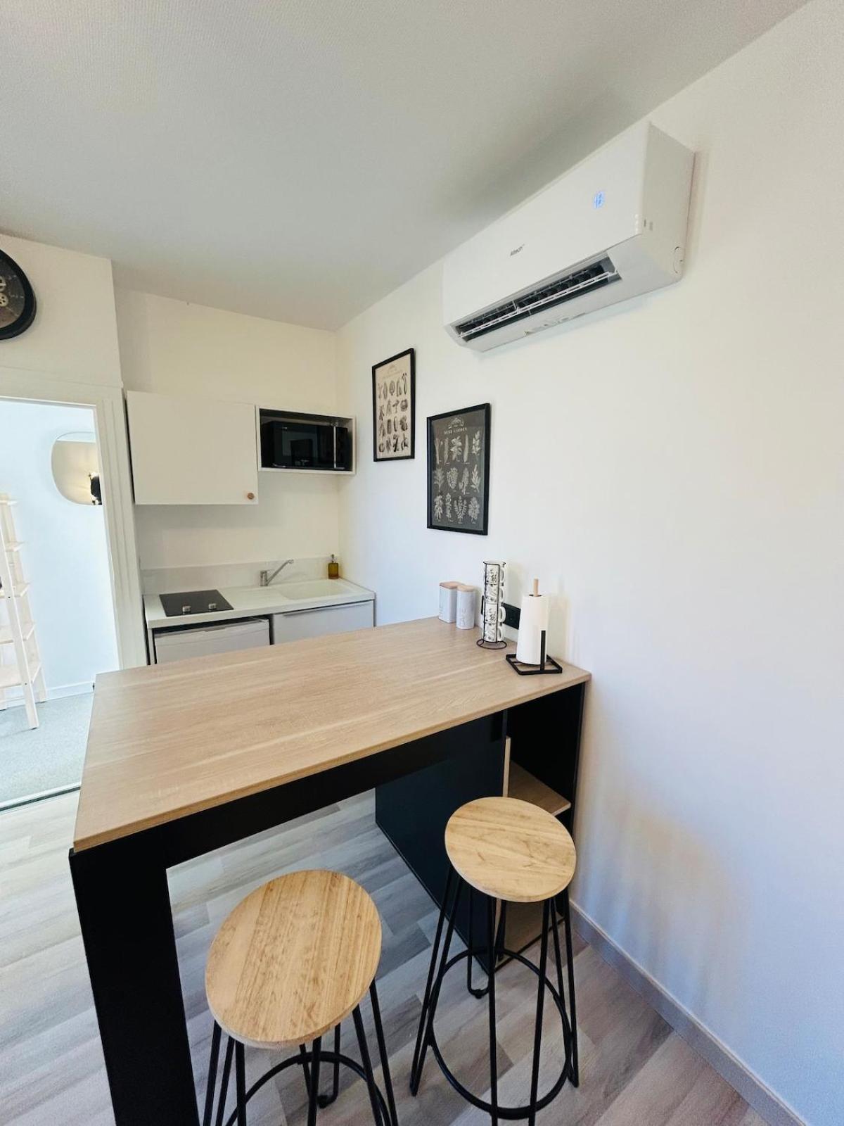 Appartement Charmant Proche Gare Tours Zewnętrze zdjęcie