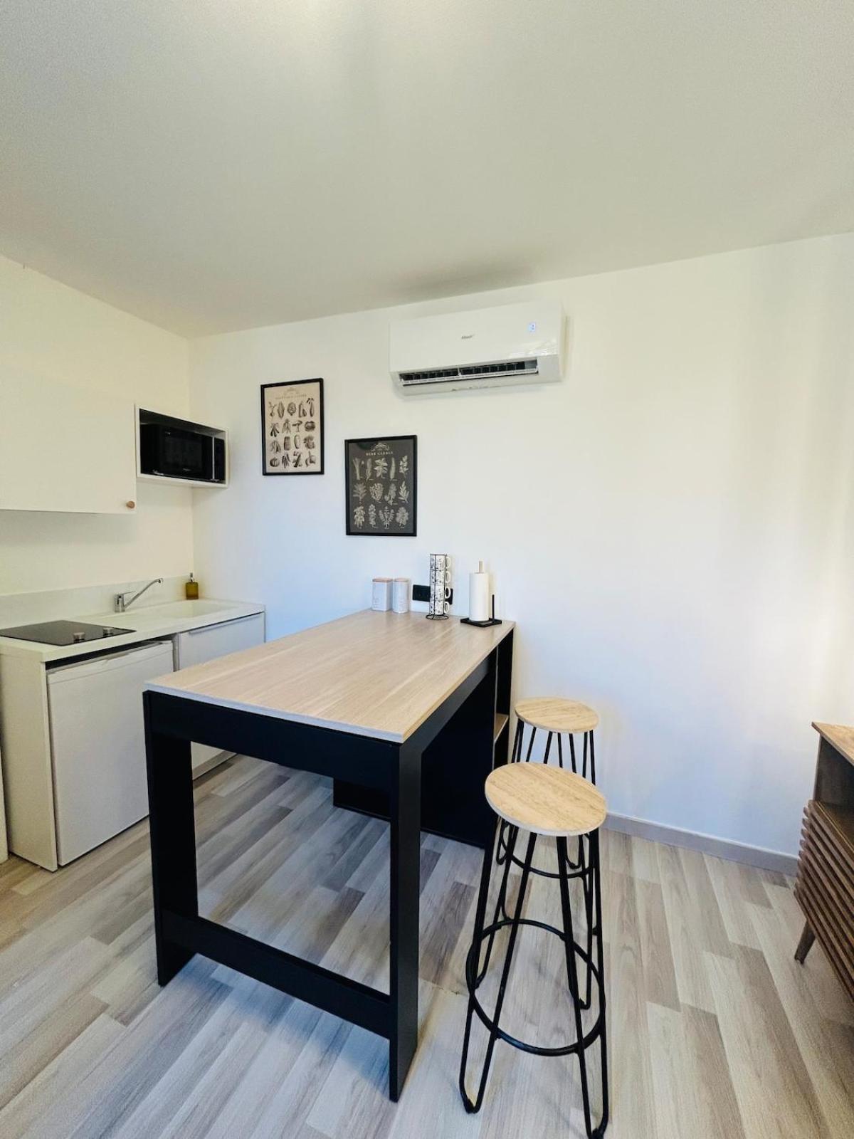 Appartement Charmant Proche Gare Tours Zewnętrze zdjęcie