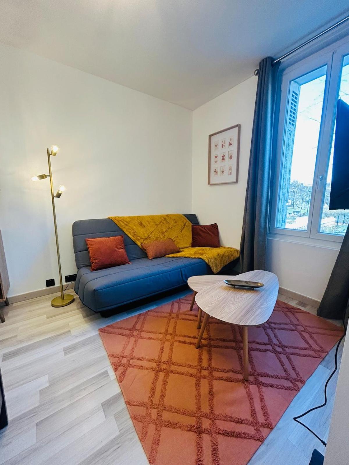 Appartement Charmant Proche Gare Tours Zewnętrze zdjęcie