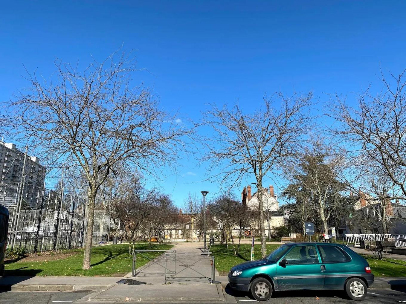 Appartement Charmant Proche Gare Tours Zewnętrze zdjęcie